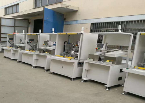 汽车出风口组装